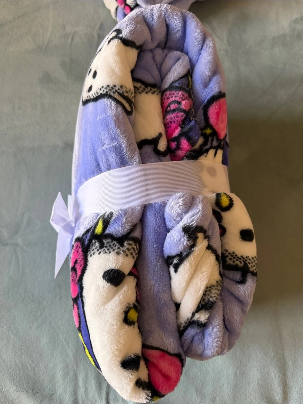 Hello Kitty Plush Throw - Lavender, Pink & White